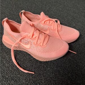 Nike Women's Coral Sneakers